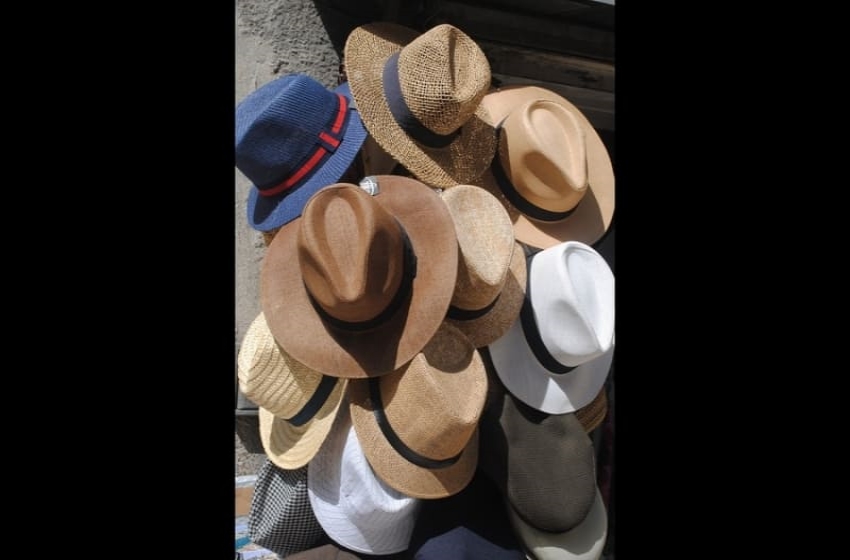 hats worn with suits