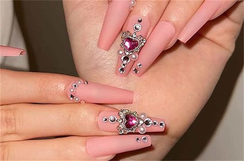 pink diamond nails